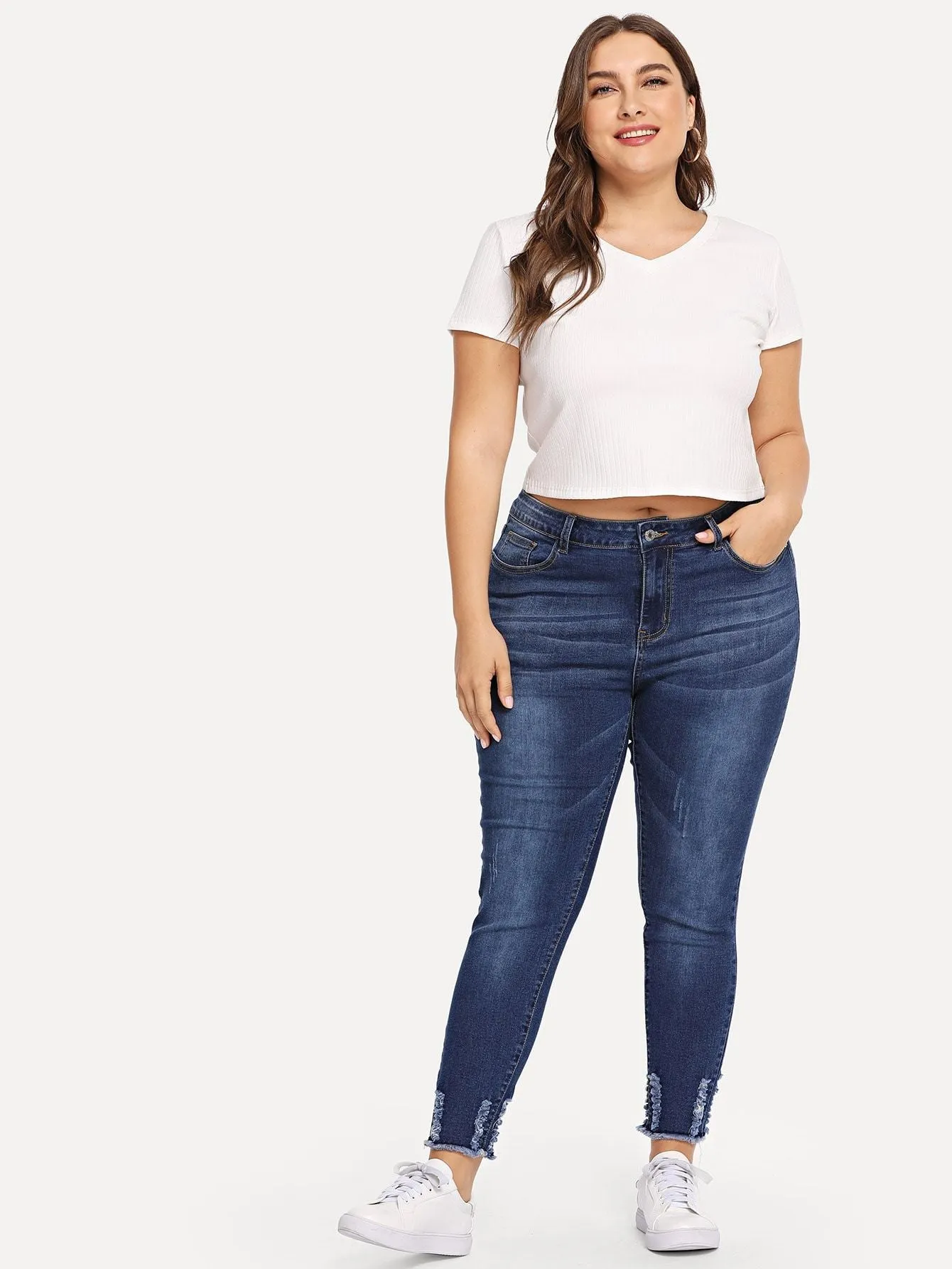 SHEIN Plus Ripped Detail Raw Hem Jeans